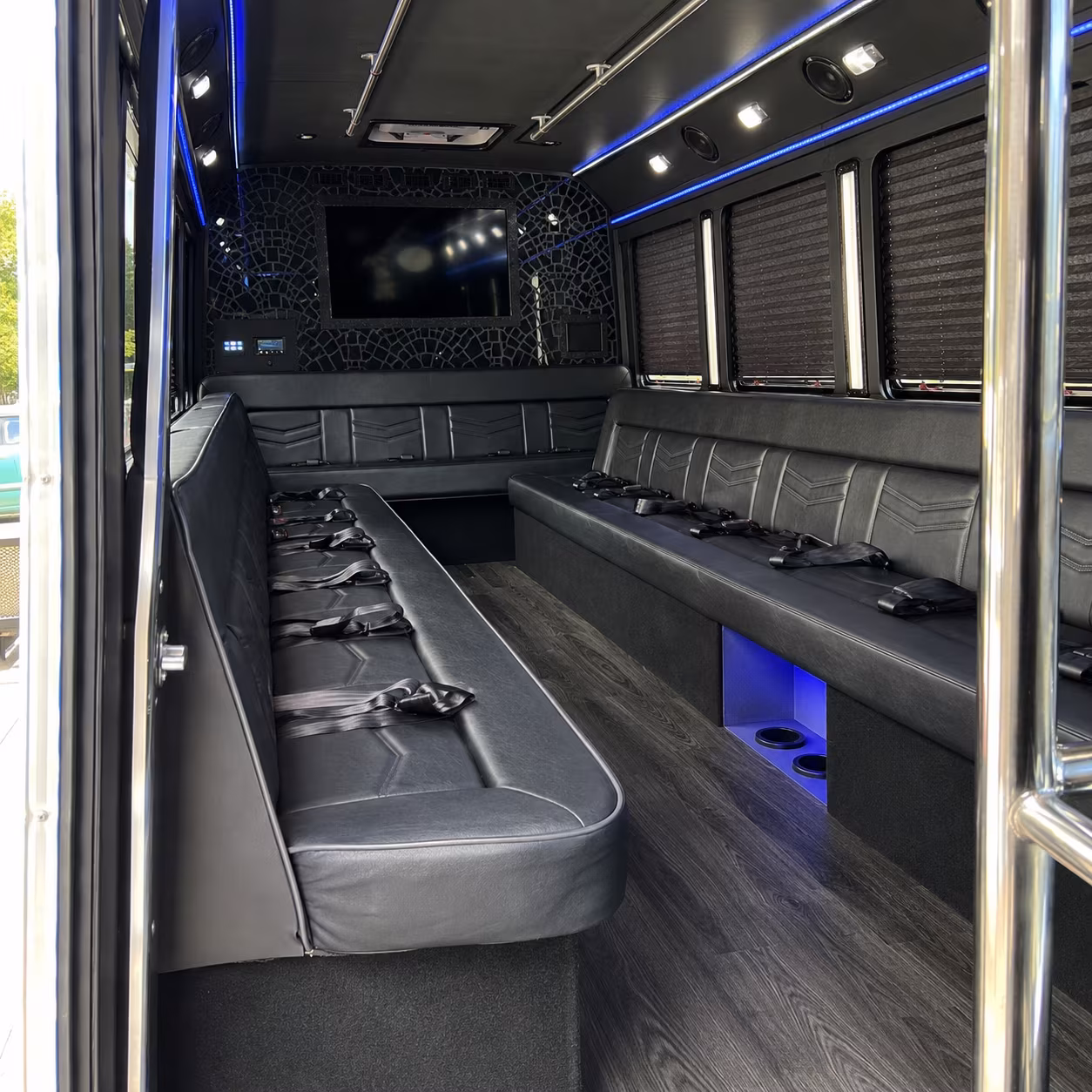 litchfield hills winery distillery party bus tours from
