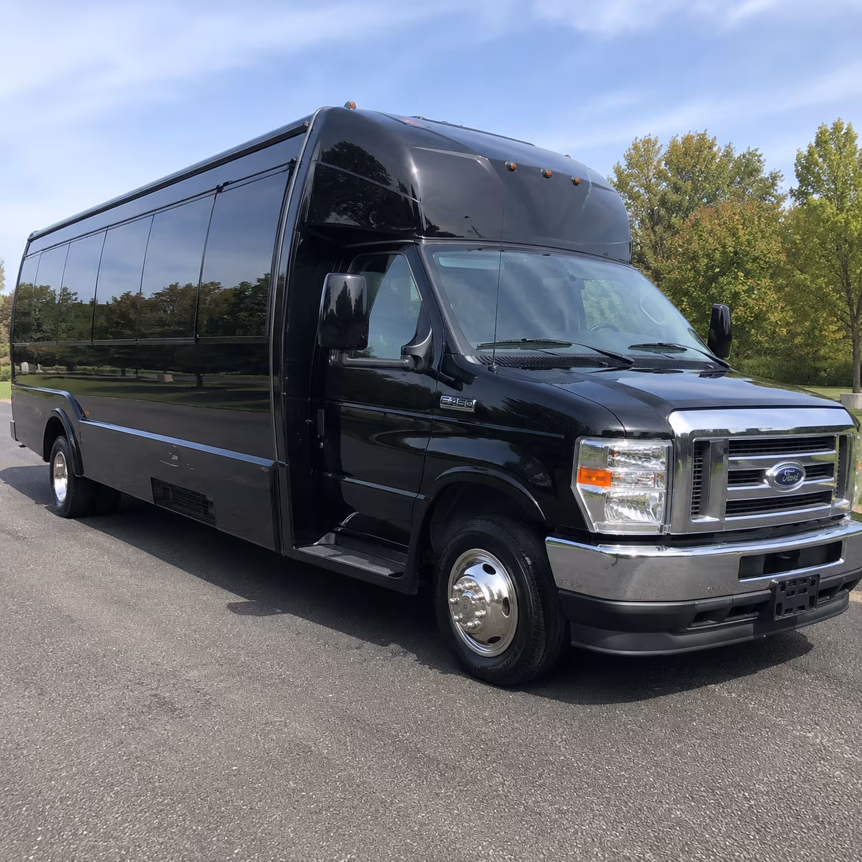 mohegan sun foxwoods waterbury party bus rental